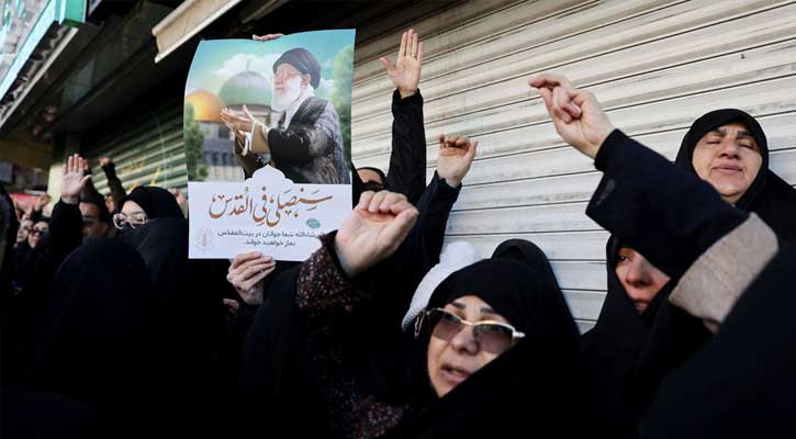 খামেনির আহত স্ত্রীও মারা গেছেন