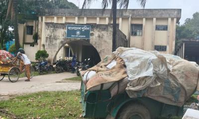১০০ বস্তা সরকারি চাল জব্দ পাচারকালে মদনে ২ জন আটক