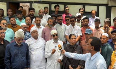 শিশু রামিসার কবর জিয়ারতে দুই এমপি