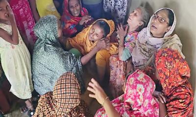 টাঙ্গাইলে ট্রাক উল্টে নিহত ১৫ জনের ১০ জন নওগাঁর একই ইউনিয়নের, সবাই ফেরিওয়ালা