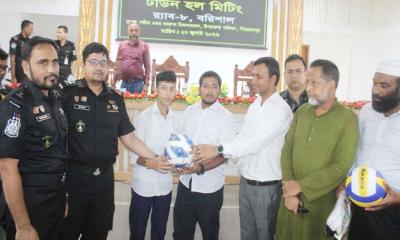 পিরোজপুরে র‍্যাব-৮-এর টাউন হল মিটিং অনুষ্ঠিত