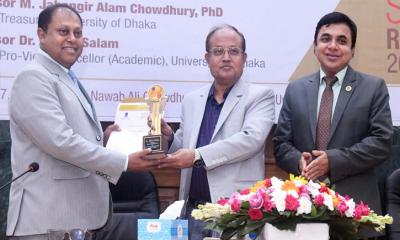 গবেষণাক্ষেত্রে অসাধারণ অবদানে ঢাবির ৬২ জন গবেষককে সম্মাননা
