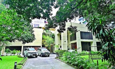 নিস্তব্ধ ফিরোজা, নিঃশব্দ এক রাজনৈতিক অধ্যায়ের সমাপ্তি